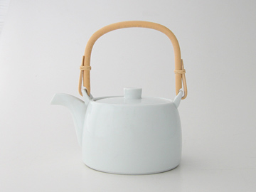 ���R����/�e�B�[�y�r